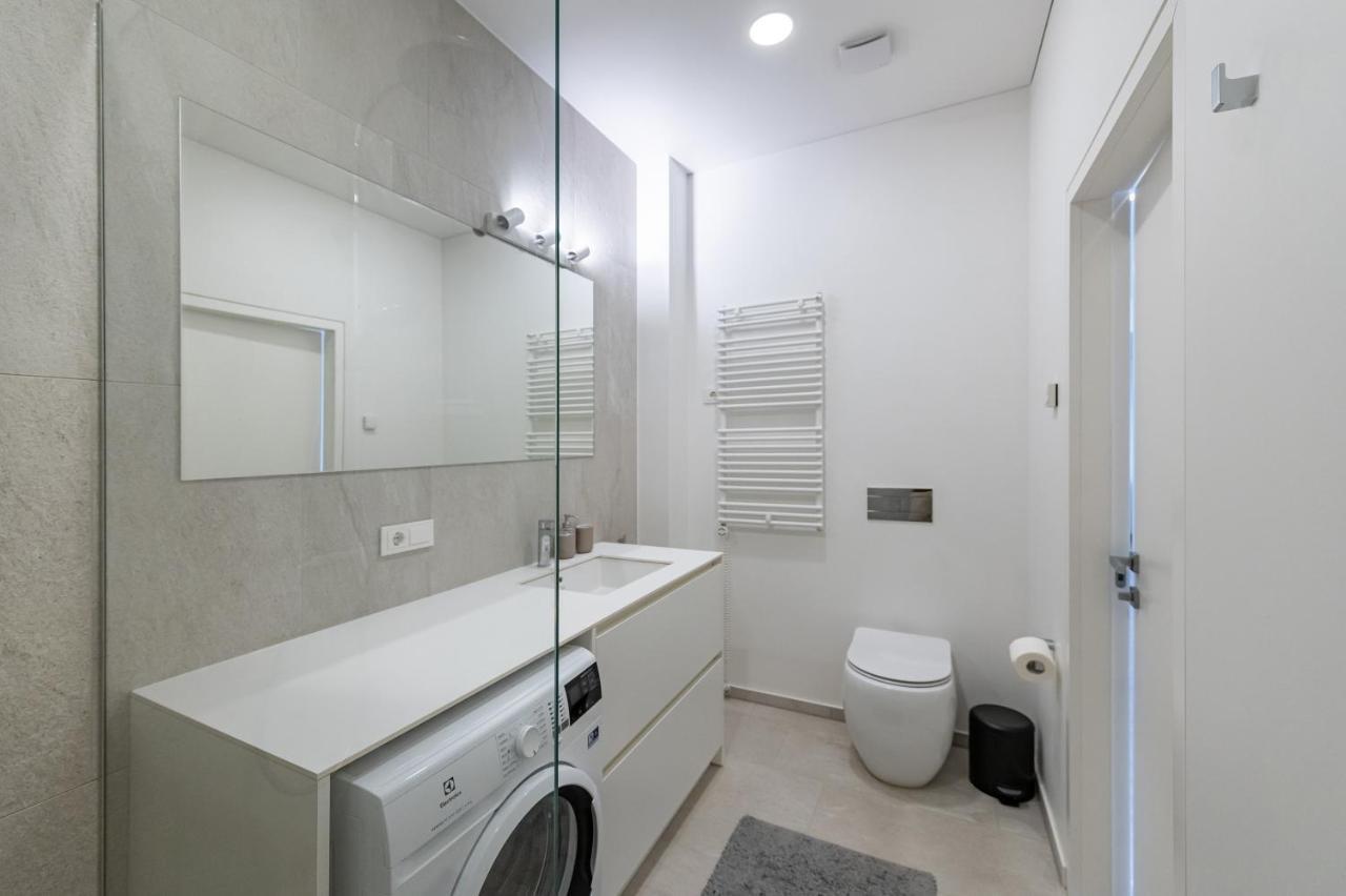 Spaciuos 1 Bd By Hostlovers Huoneisto Kaunas
